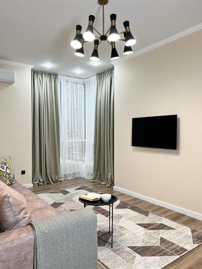 2х комнатная бизнес класса Apartment Almaty
